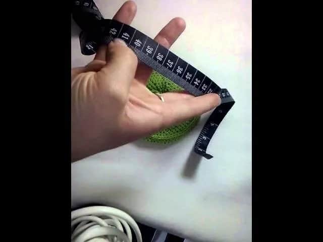 Jak zmierzyć rozmiar czapki? Poradnik Krystyny Malinowskiej